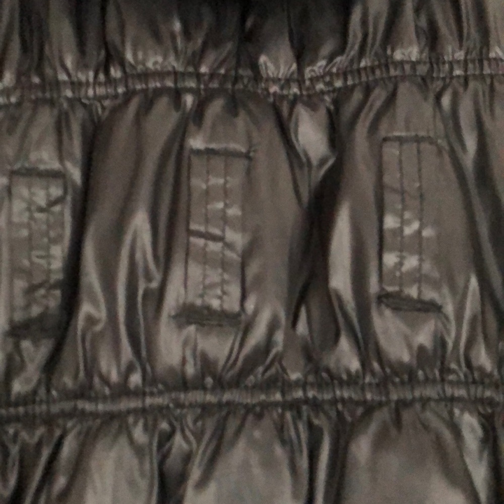 GIRLS DKNY Puffy coat with hood. - Picture 7 of 11
